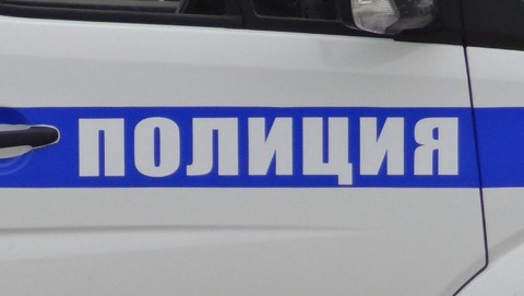В Аромашевском районе полицейские задержали мужчину, причинившего ножевое ранение своему гостю
